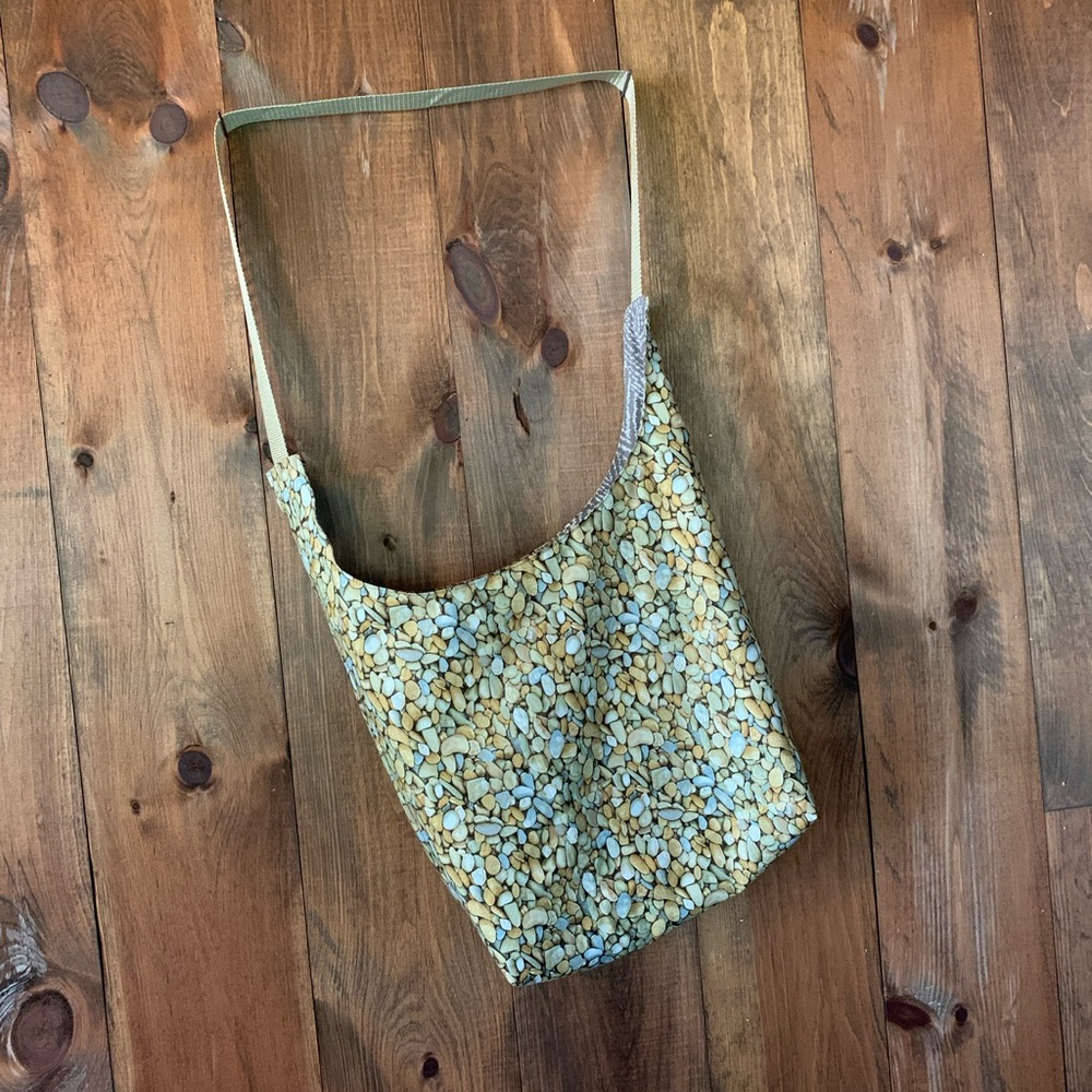 Stone/pebble themed hobo bag with bracelet!